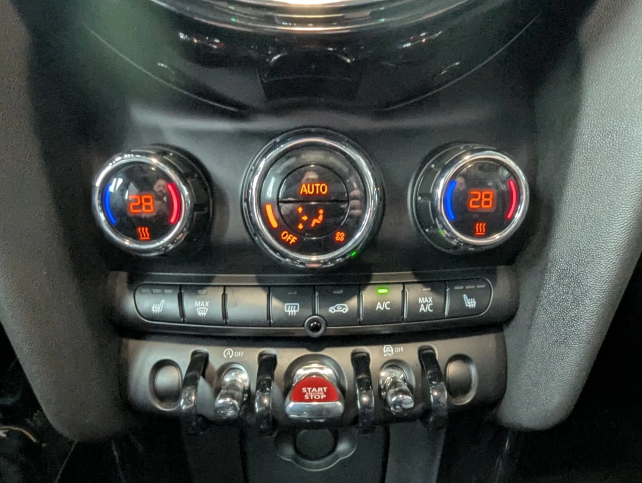 2024 Mini Cooper Cooper Main Image