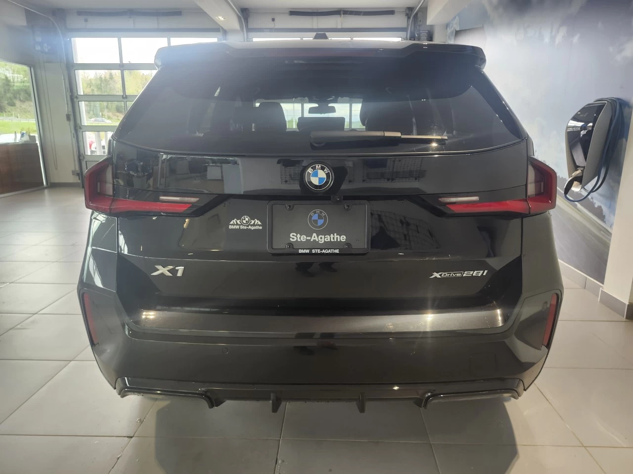 2023 BMW X1 xDrive28i Main Image