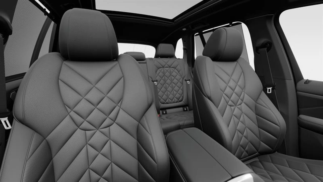 2026 BMW X5 xDrive50e Main Image