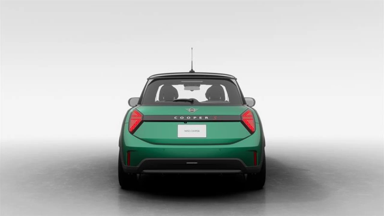 2026 MINI 3 Door Cooper S FWD Image principale