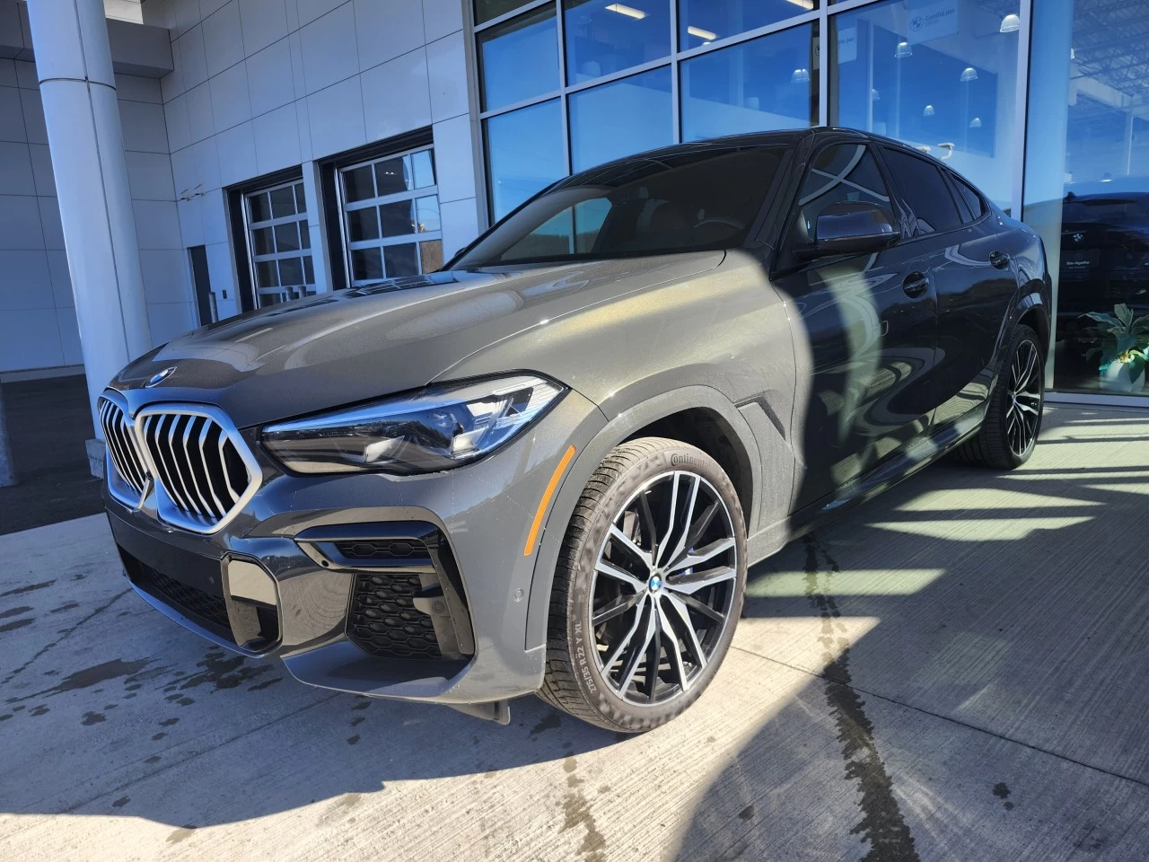 2022 BMW X6 xDrive40i https://www.bmwsteagathe.com/resize/b990ff35b810a3abc0cc817b2ca24889-1