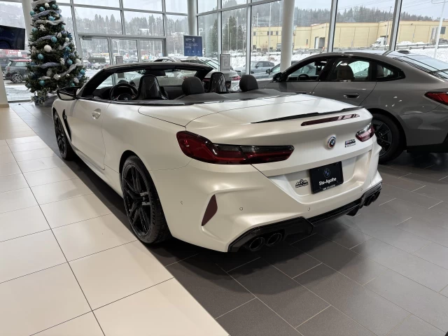 BMW M8 Competition 2023