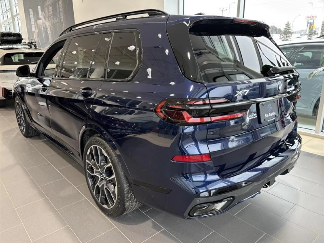 2026 BMW X7 xDrive40i Main Image