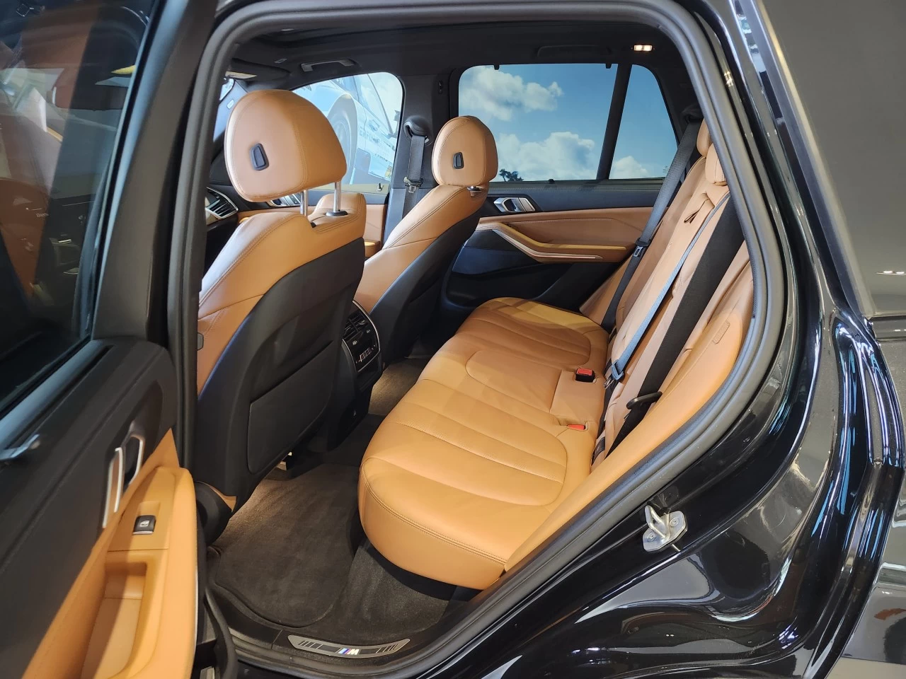 2022 BMW X5 xDrive40i Main Image