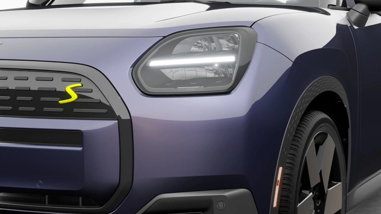 2025 MINI Countryman SE ALL4 Main Image