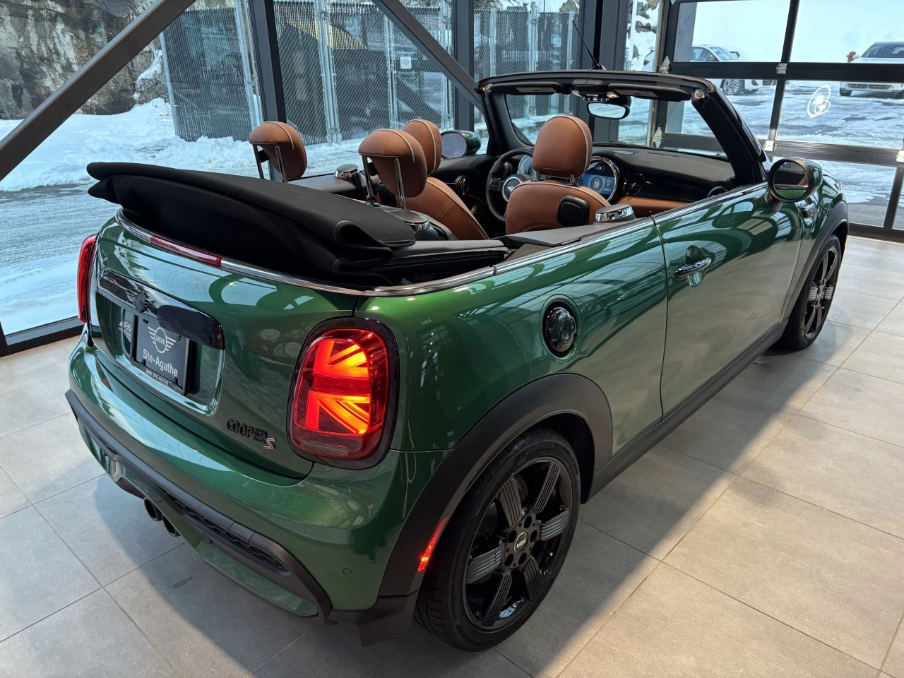 2024 Mini Cooper Cooper S Convertible Image principale