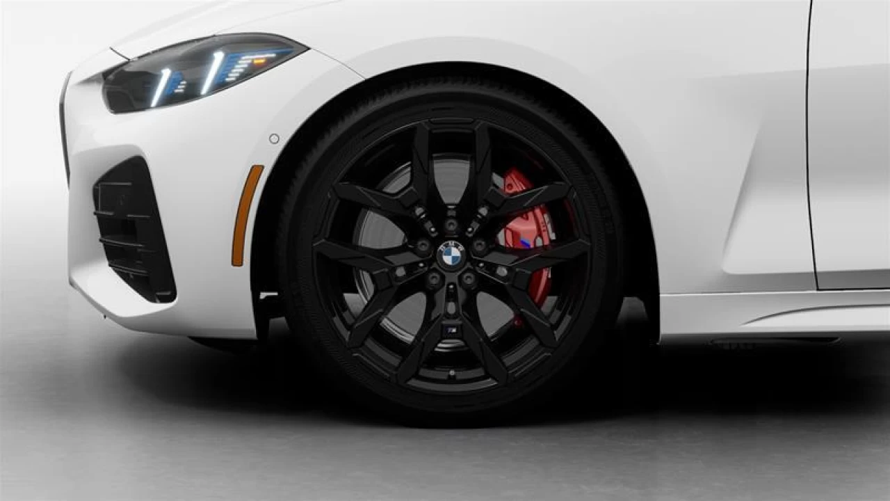 2026 BMW 4 Series xDrive Coupe Main Image