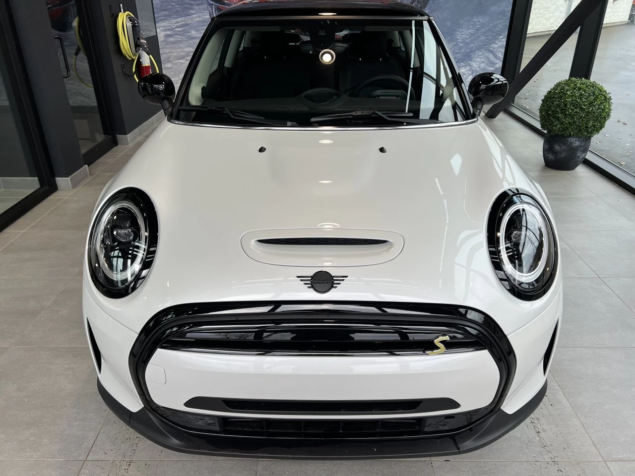 2024 MINI Cooper SE 3 Door Image principale