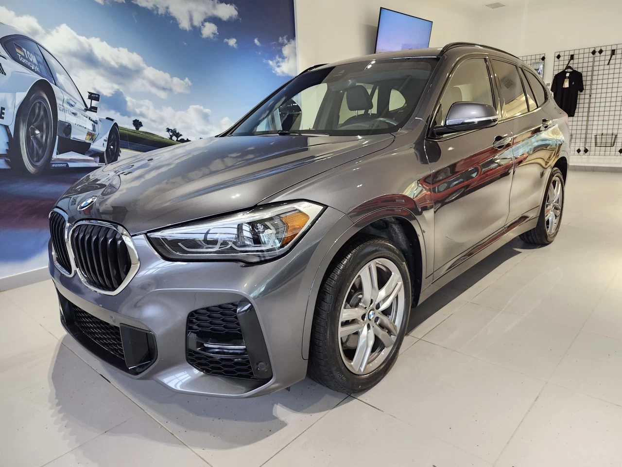 2022 BMW X1 xDrive28i Image principale