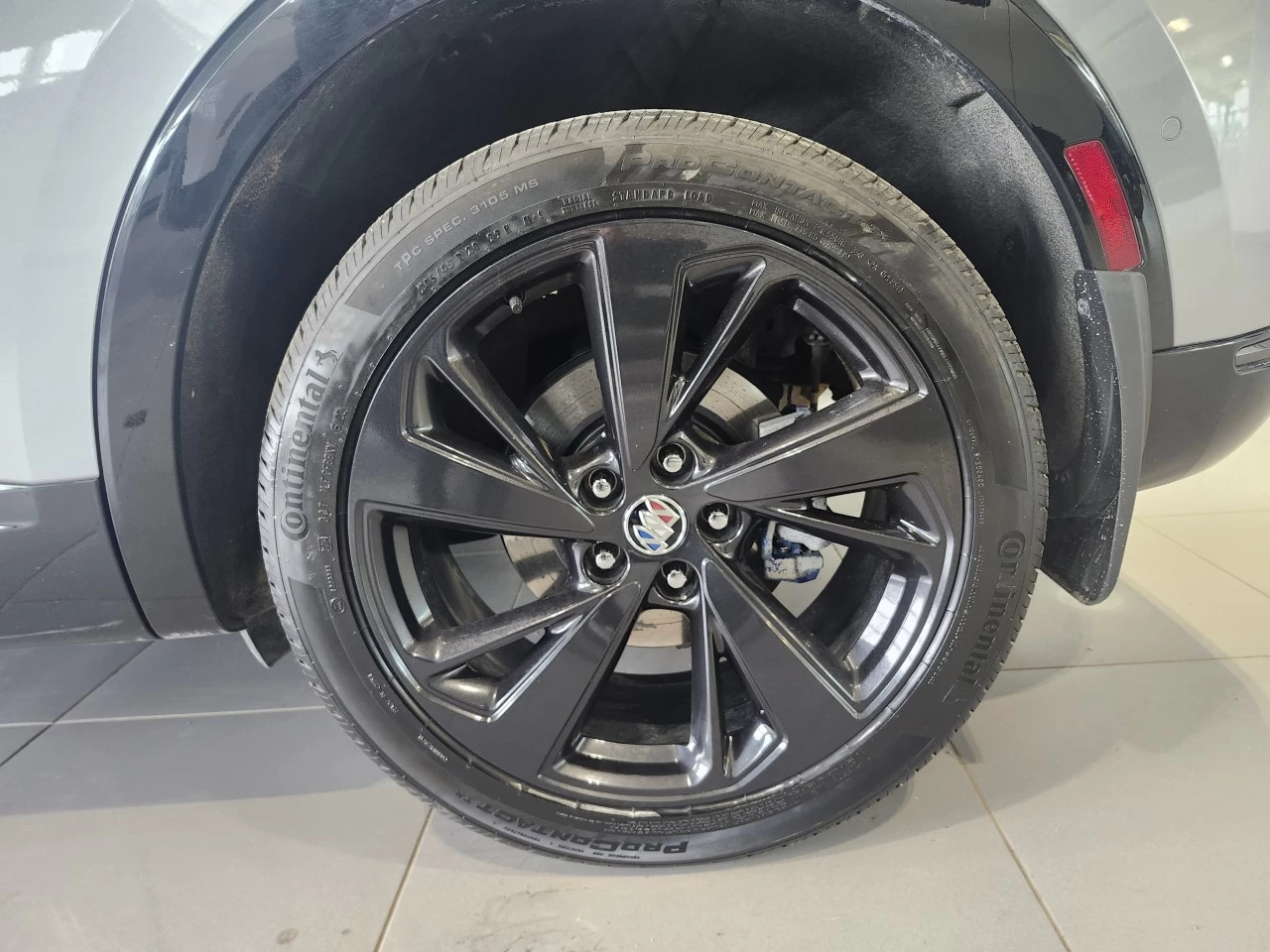 2023 Buick Envision Essence Image principale