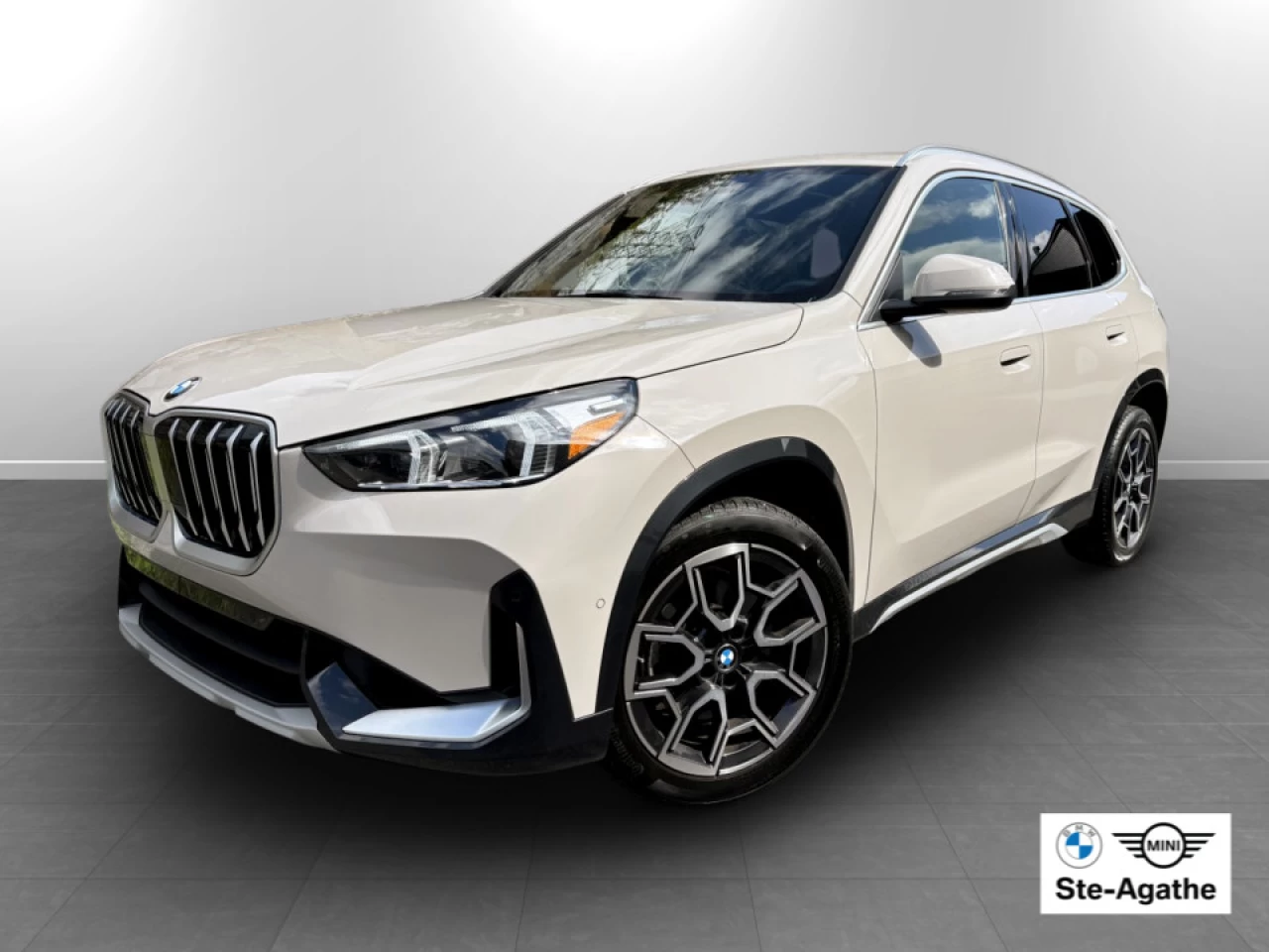 2026 BMW X1 xDrive28i Image principale