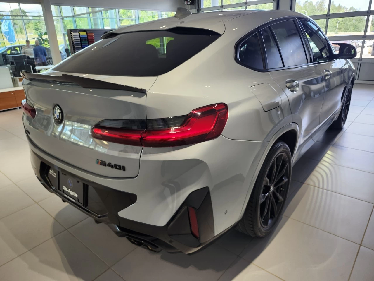 2023 BMW X4 M40i Image principale