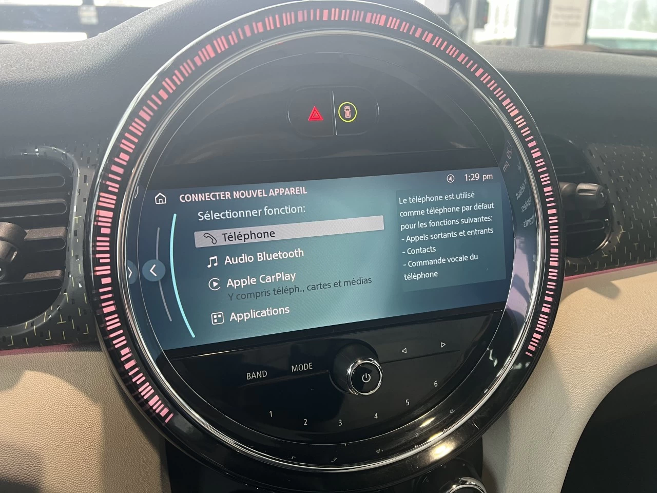 2023 Mini Cooper Cooper SE https://www.bmwsteagathe.com/resize/b990ff35b810a3abc0cc817b2ca24889-1