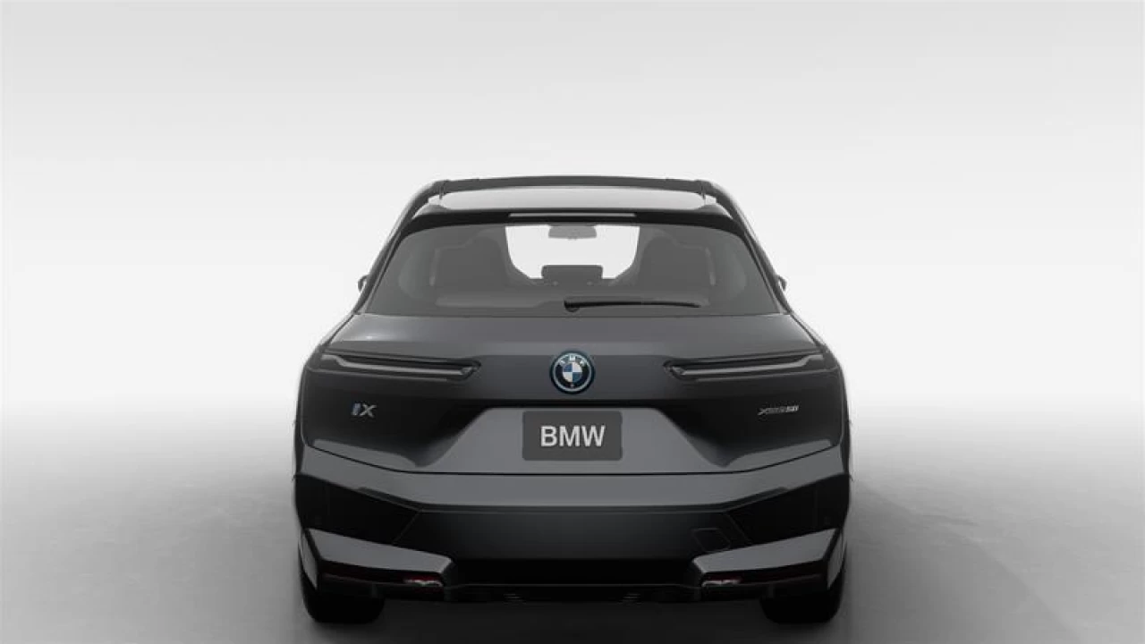 2025 BMW iX xDrive50 Main Image