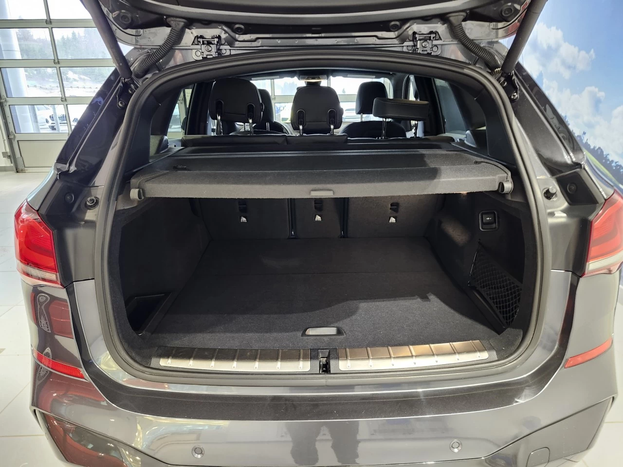 2022 BMW X1 xDrive28i Image principale