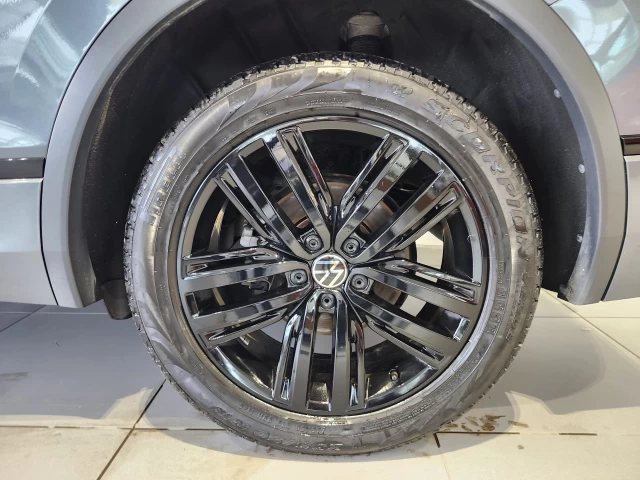 Volkswagen Tiguan Comfortline R-Line Black Edition 2022