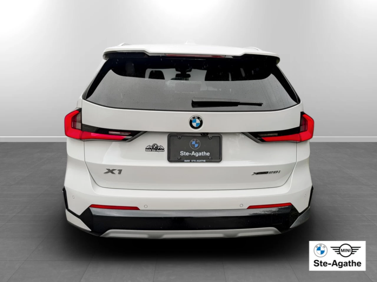 2025 BMW X1 xDrive28i Image principale