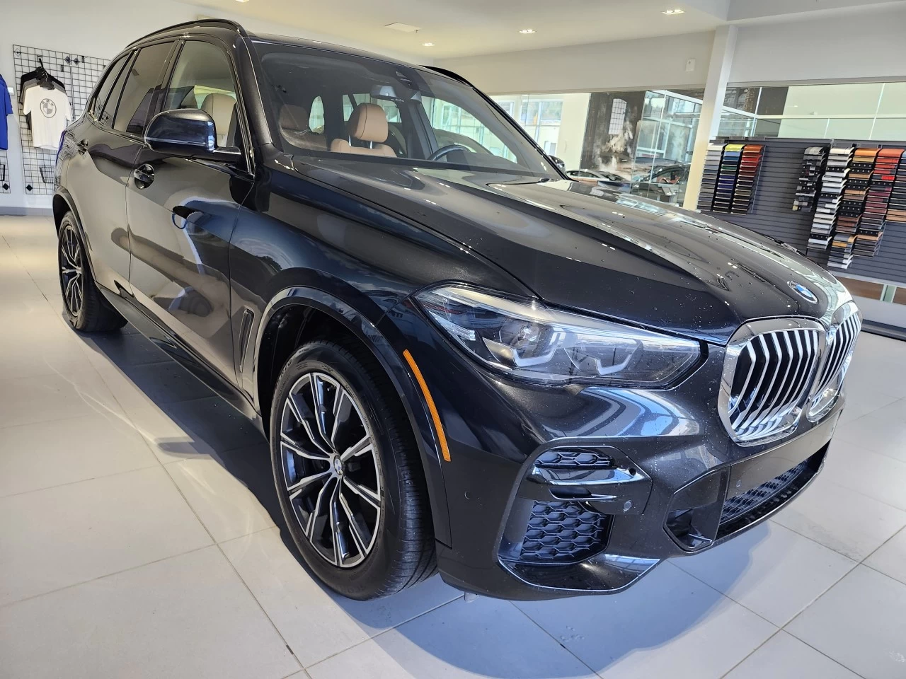 2022 BMW X5 xDrive40i Main Image
