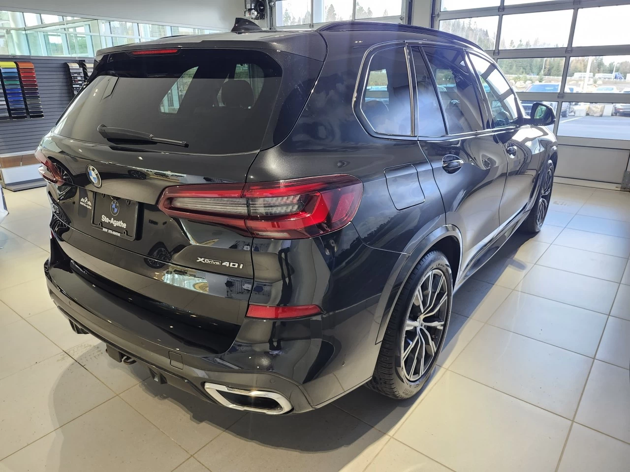 2022 BMW X5 xDrive40i Main Image