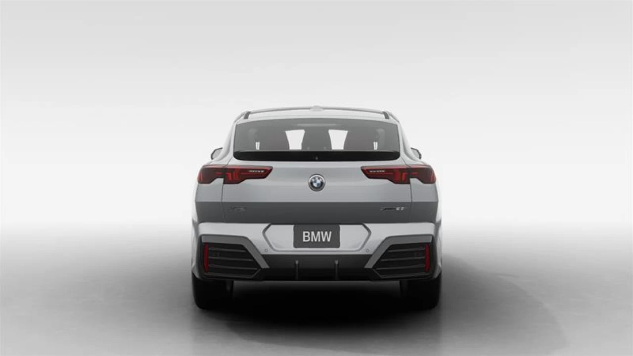 2025 BMW X2 xDrive28i Main Image