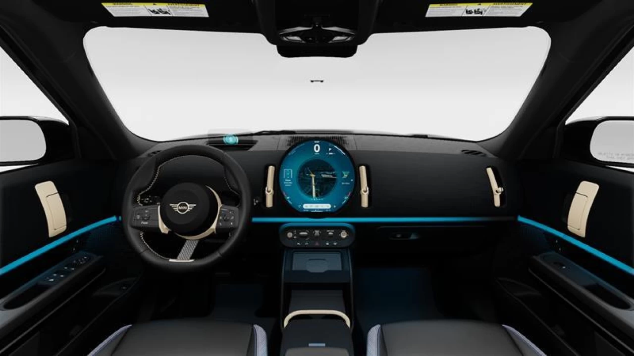 2025 MINI Countryman SE ALL4 Main Image