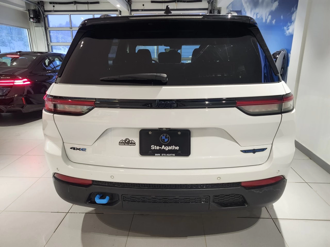 2022 Jeep Grand Cherokee Trailhawk Main Image