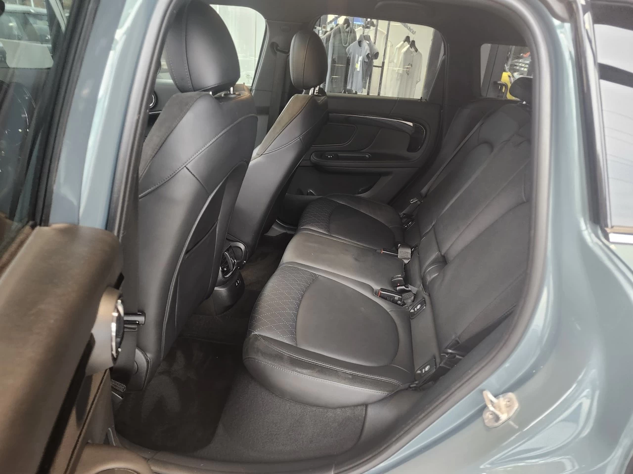 2022 Mini Cooper Countryman Cooper SE Main Image