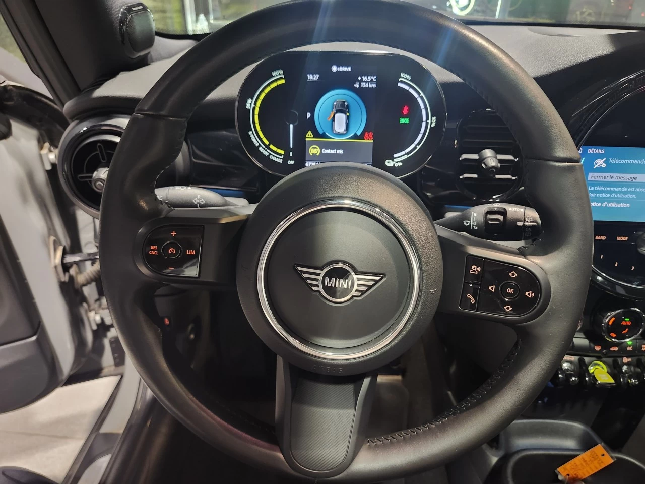 2022 Mini Cooper SE Main Image