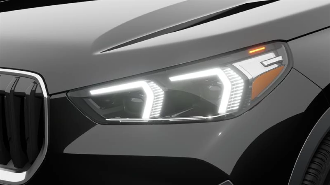 2025 BMW X1 xDrive28i Main Image