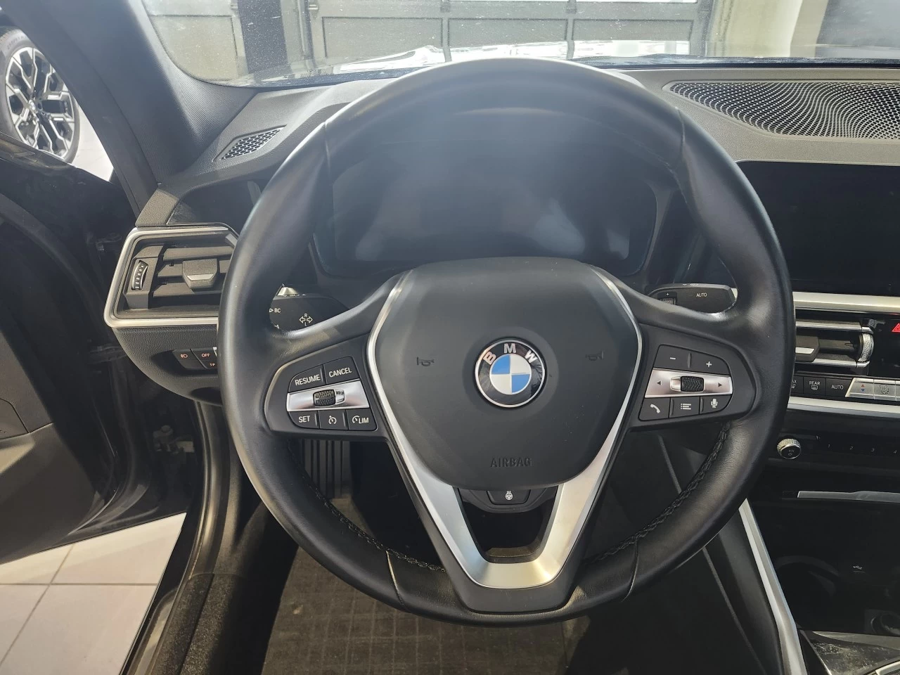 2022 BMW 3 Series 330i xDrive Main Image