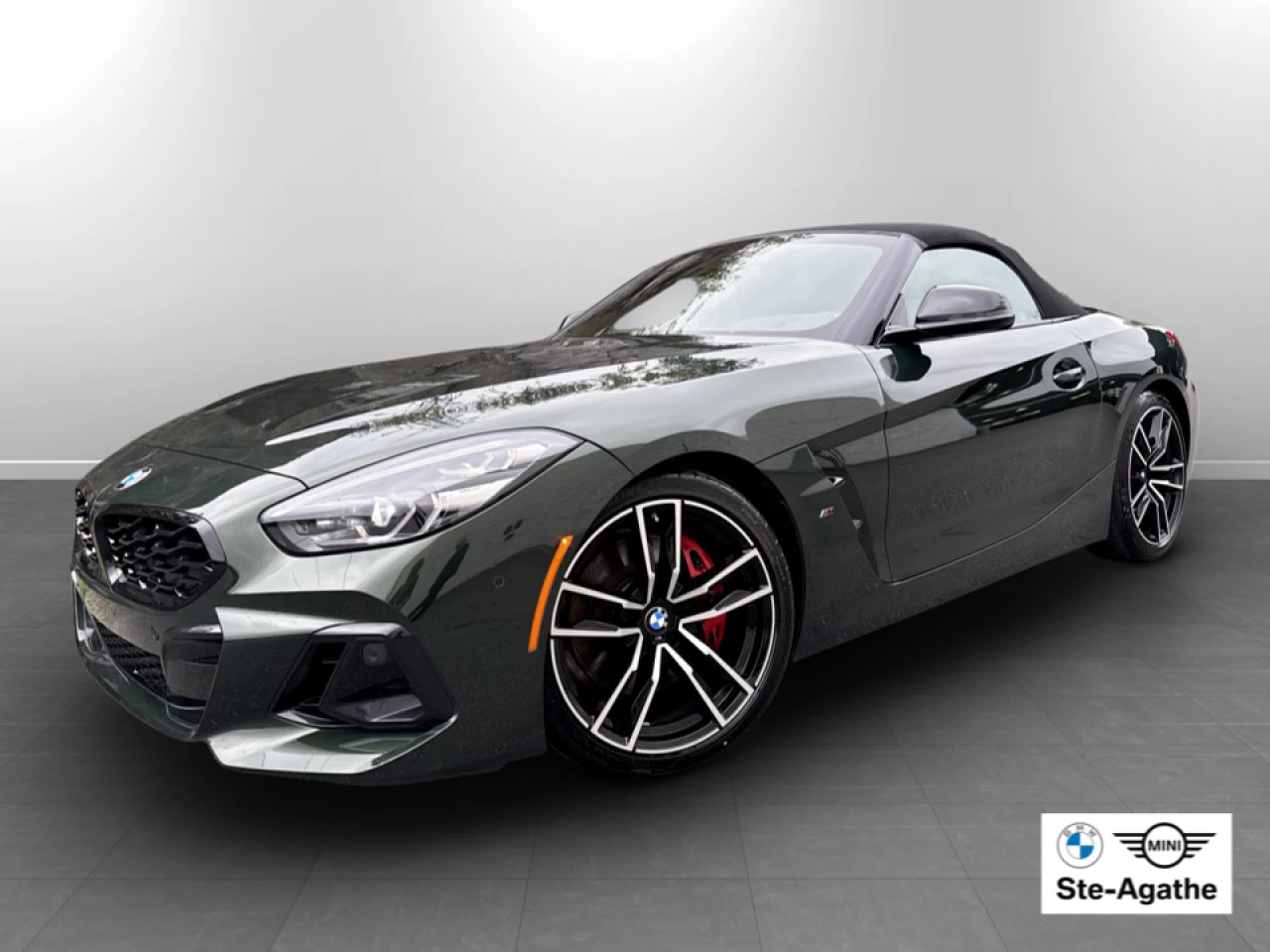 2025 BMW Z4 M40i Main Image