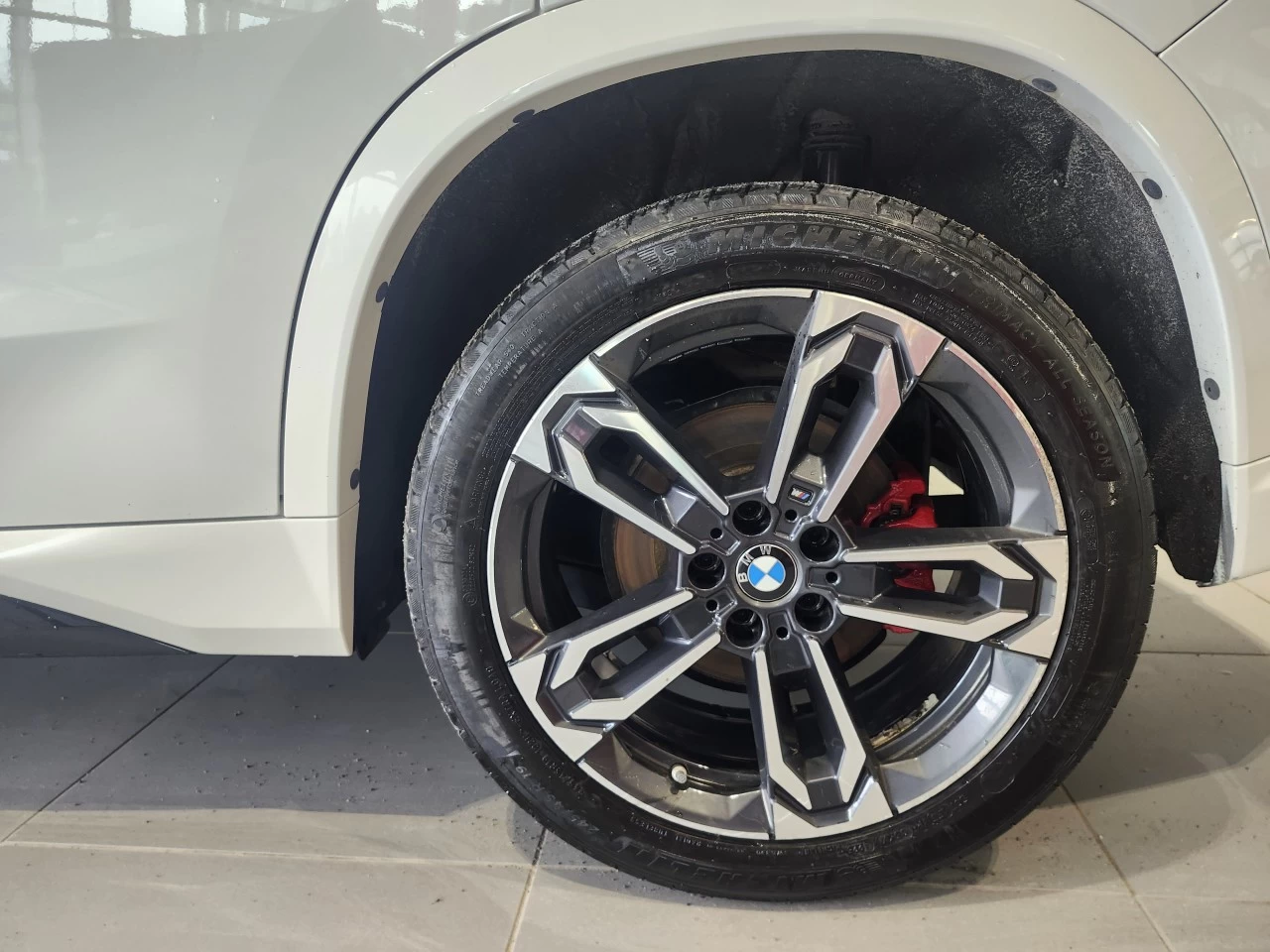 2024 BMW X1 xDrive28i Image principale