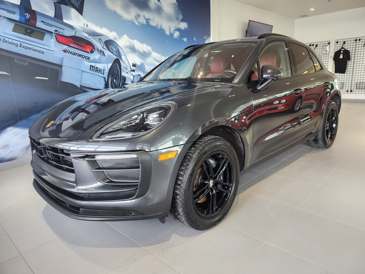 2023 Porsche Macan AWD